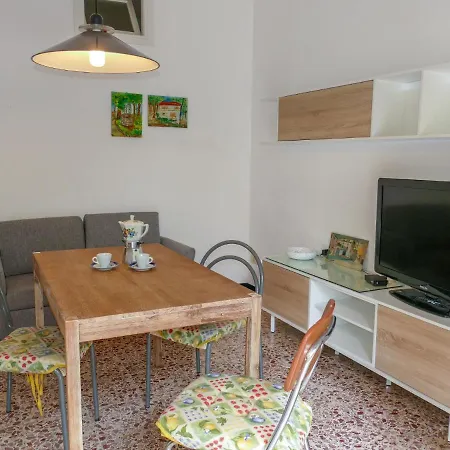 Locazione Turistica Casa Anna 公寓 阿尔玛·迪·塔吉亚